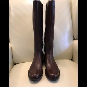 NWB ECCO Shape 25 High Cut Zip Boots